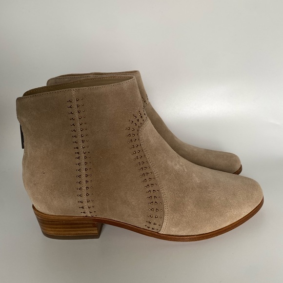 Joie Tan suede booties NWT - Picture 2 of 6